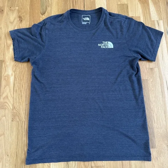Men's Size Large The North Face Gray Short Sleeve Shirt - Picture 1 of 4